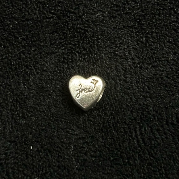 Pandora Silver Heart Charm - Picture 1 of 4